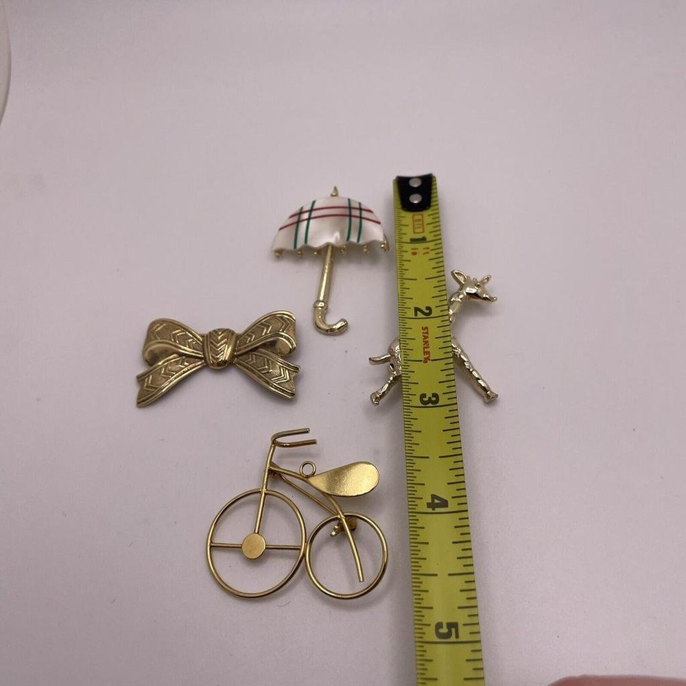 Lot Of 4 Women’s Gold Tone Brooch Pins Metal Bike, Giraffe, Umbrella, Bow - Picture 9 of 11